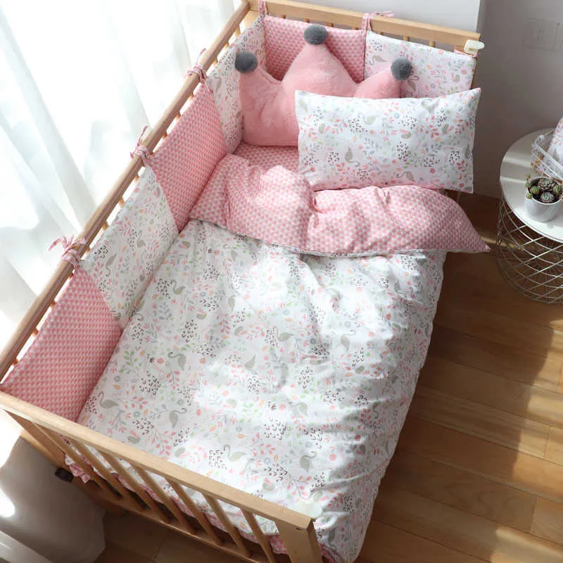 Bumper Girlのベッドのベッドの柔らかい綿のベビーベッドのベビーベッドのセットBumper Girl Bed Linen子供保育園の装飾習慣
