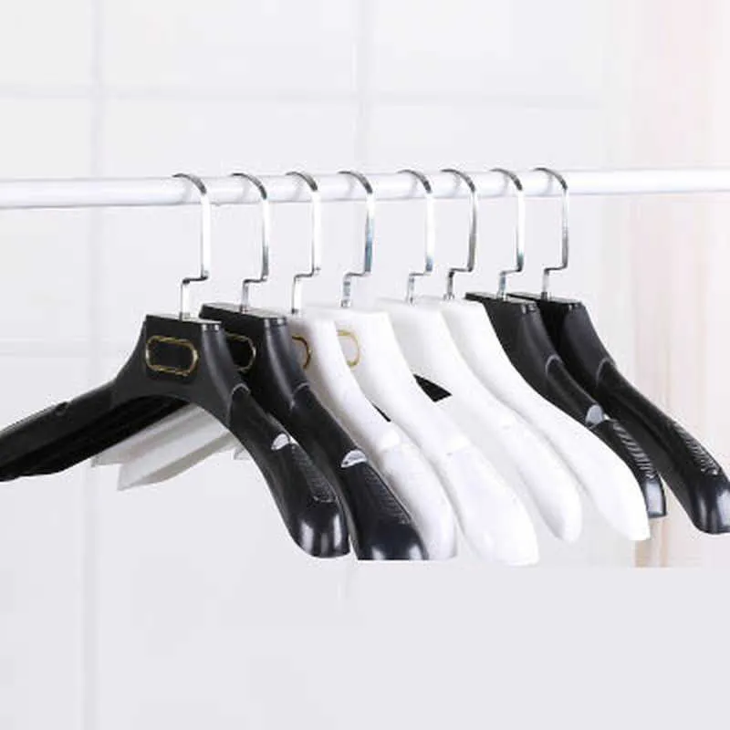 Non-slip Plastic Hangers for Clothes 10pcs White/black Closet Clothing Store Adult Wide Shoulder Drying Rack Clothes Organizer 210702