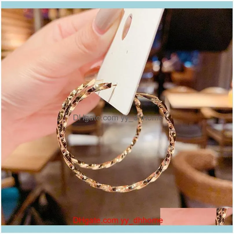 Fashion Gold Color Big Hoop Earrings Brincos Temperament Twist Circle For Women Jewelry Boucles D`oreill & Huggie