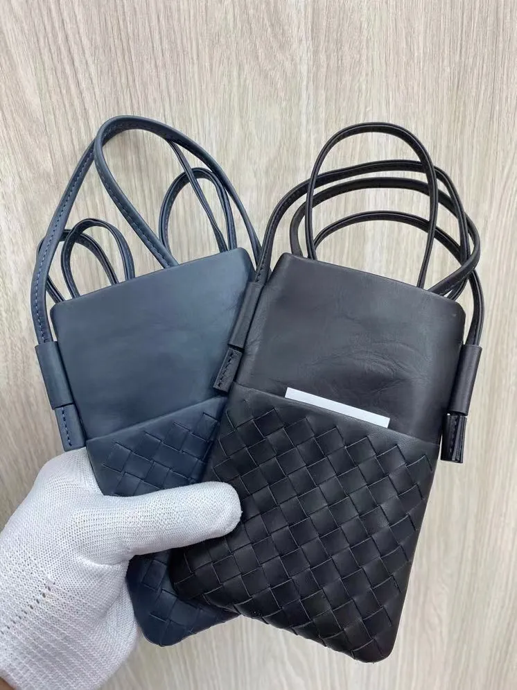 2021 Design di alta qualità Borse in vera pelle per donna Pelle di pecora nera all'uncinetto Custodia per iPhone11 blu porta carte borse Shopping bag in stile europeo