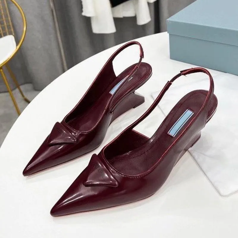 2022 women Sandals party fashion 100% leather Pointed Dance shoe new sexy designer high heels Super Lady wedding Metal Belt buckle Beach Women shoes size 34-41 With box