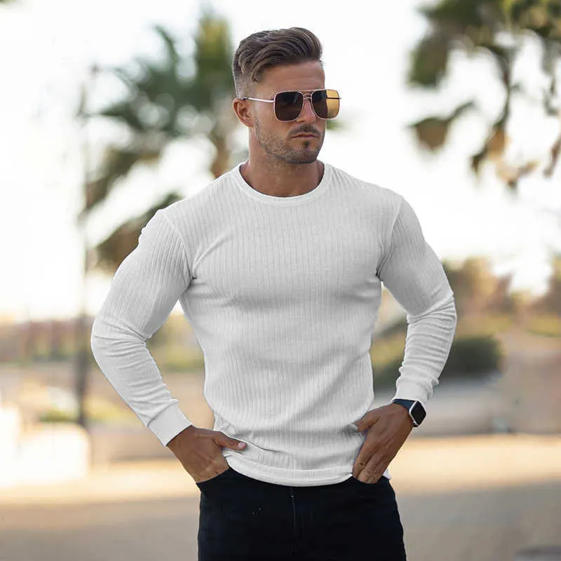 Muskleguys Jesień Moda Cienkie Swetry Mężczyźni Z Długim Rękawem Swetry Człowiek O-Neck Solid Slim Fit Knitting Tops Pull Homme 210909