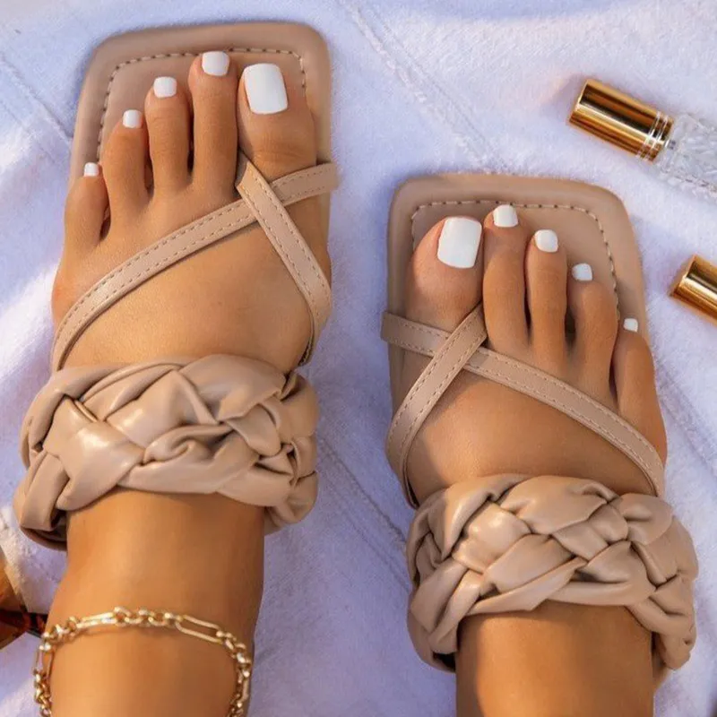 2021 New Brand Slippers Weave Leather Women Sandal Ladies Clip Toe Flat Casual Slides Summer Outdoor Beach Female Flip Flops