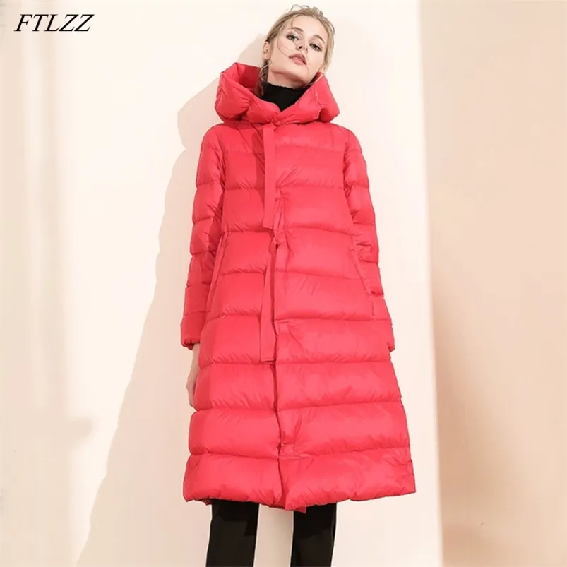 Winter Ultra Light Hooded Long Jacket Women 90% White Duck Down Coat Thick Warm Loose Outwear Hight Quality Bread Parkas 210430