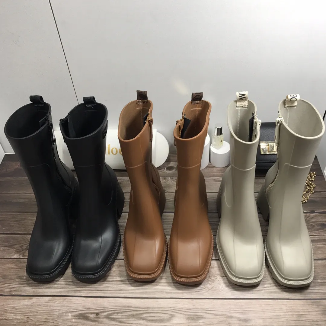 2021女性のベティブーツPVCゴム麻酔プラットフォームニーハイ高雨ブートブラック防水Welly Shoes屋外Rainshoesハイヒール