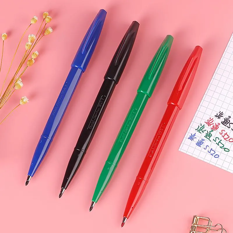 Gel Pens 1pc Japón Pentel S520 Sketch Pen Diseño Bocetos Línea de gancho Pintado a mano 2.0mm Negro / Azul / Verde / Rojo Color