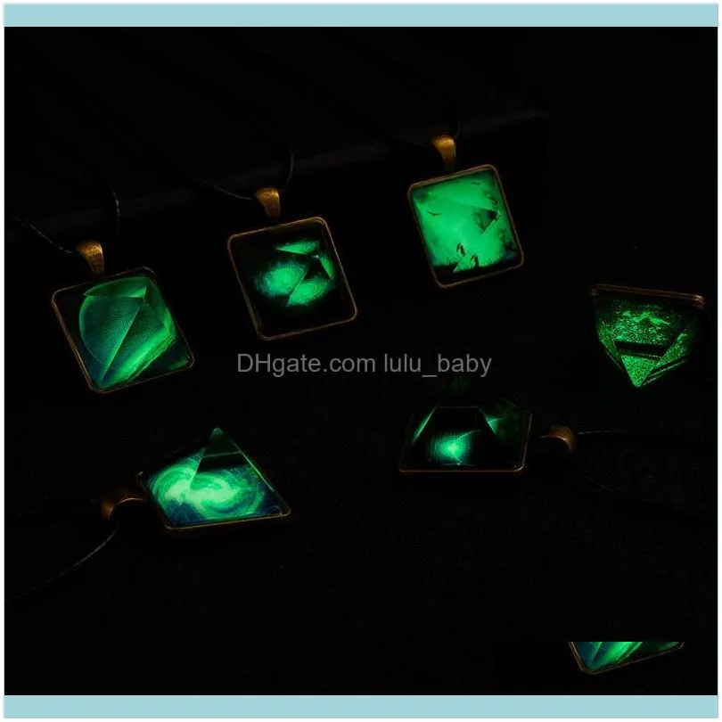 Pendant Necklaces Rinhoo Pyramid Shape Luminous Women Glow In The Dark Geometric Glass Leather Chain Child Jewelry Gift