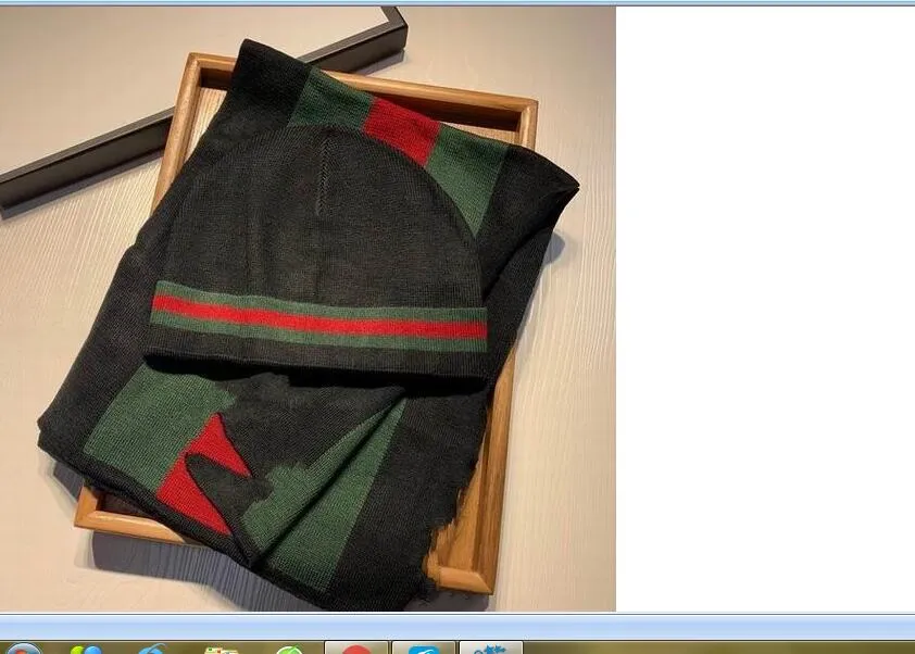 2021 Kvinnor Män bomull Högkvalitativ grön röd svart bredd remsor hattar halsdukar sätter varm vinter mjuk bekväm tillgänglig mode212s