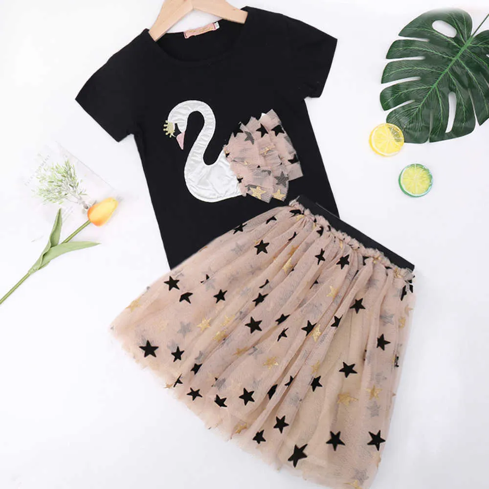 Barnkläder 2021 Sommar Toddler Girls Kläder Swan T-shirt + Star Mesh Skirt 2PCS Outfit Kids Tracksuit för tjejer Sets X0902