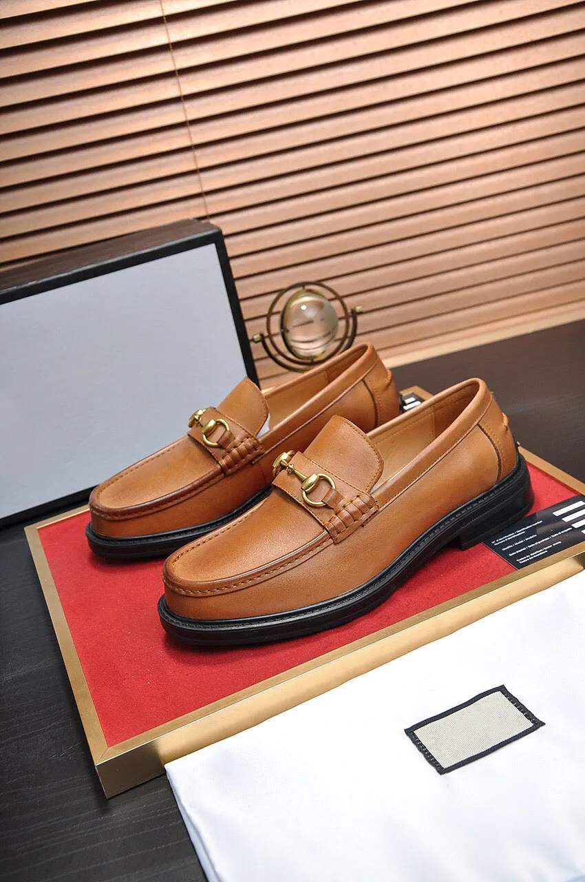 Beyler Klasik Iş Flats Hakiki Deri Platformu Oxfords erkek Yürüyüş Loafer'lar Marka Düğün Tasarımcısı Arı Elbise Ayakkabı Boyutu 38-44