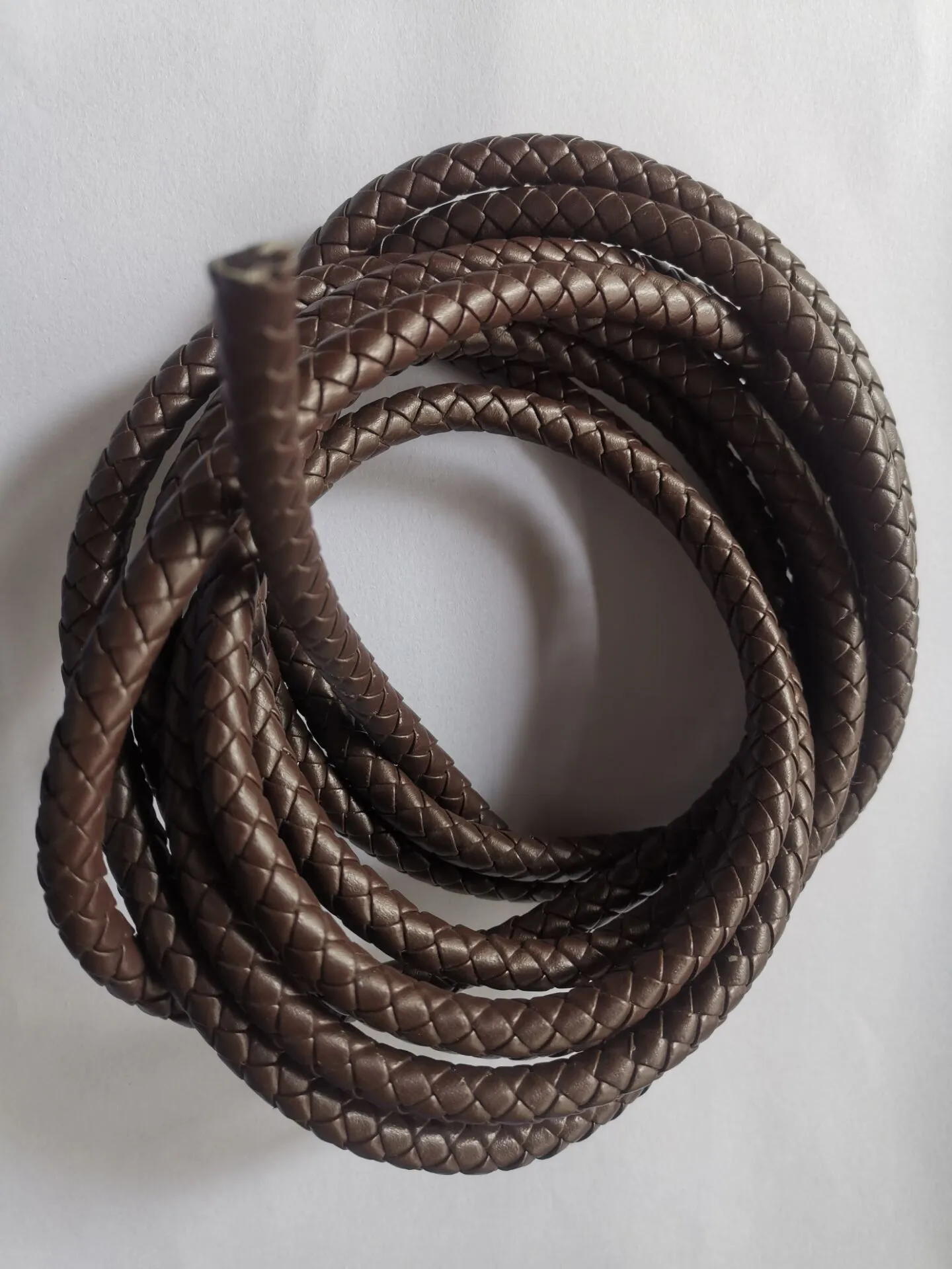 3 mètres de cordon en cuir bolo tressé marron de 8 mm # 22514