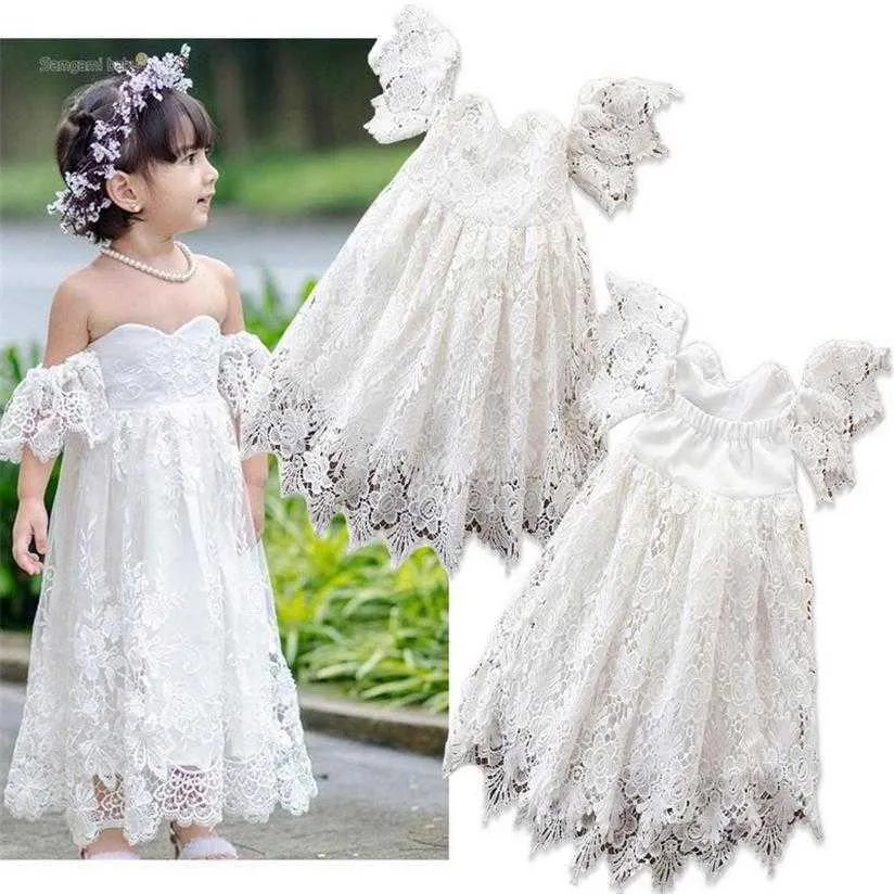 Perakende Yaz Kız Elbise Nakış Dantel Kapalı Omuz Beyaz Flare Kol Prenses Çocuk Giyim E93007 210610