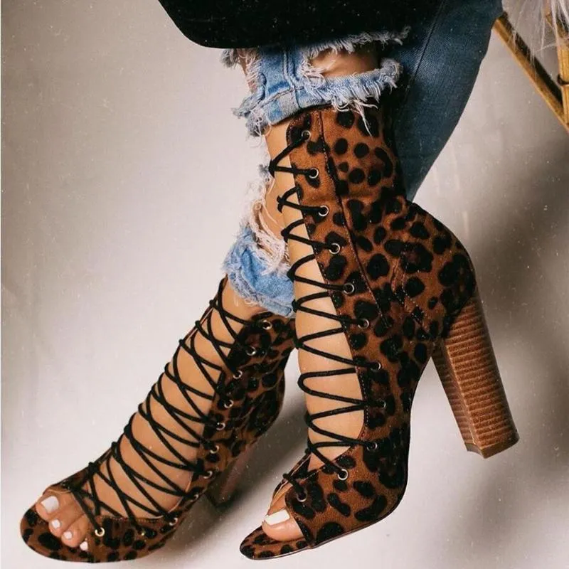 Sandálias Sandálias Lace-up Square High Heel Peep Toe Sapatos Casuais Leopard Booties Moda Lazer Personalidade Macio confortável