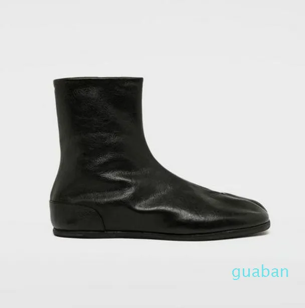 Perfect Quality Tabi Flat Ankle Boots Classic Split Toe Flat Soles Black Paris Fashion Shoes