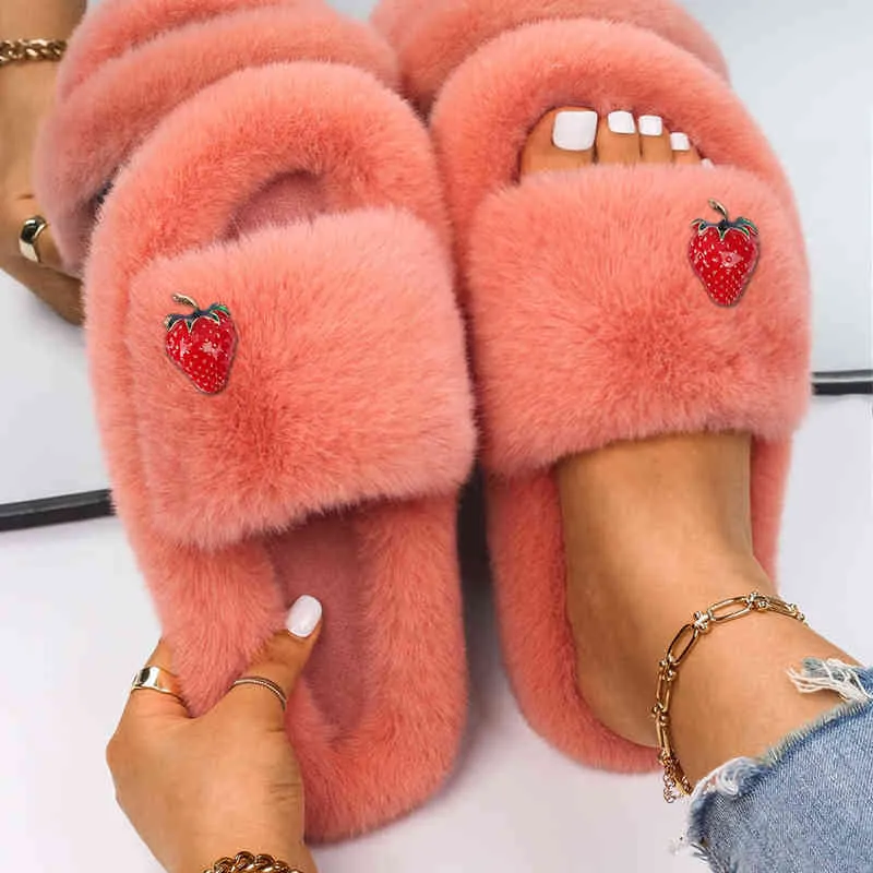 Women's Slippers Shoes Faux Fur Slides Cute Enamel Strawberry Flat Sandals Designer Flip Flops Female Winter Plus 2022 Y220221