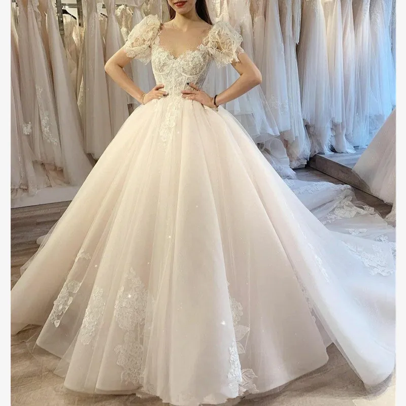豪華な王女ボールガウンウェディングドレスショートレースふくらきな袖プラスサイズのVestios de Novia Bridal Gown