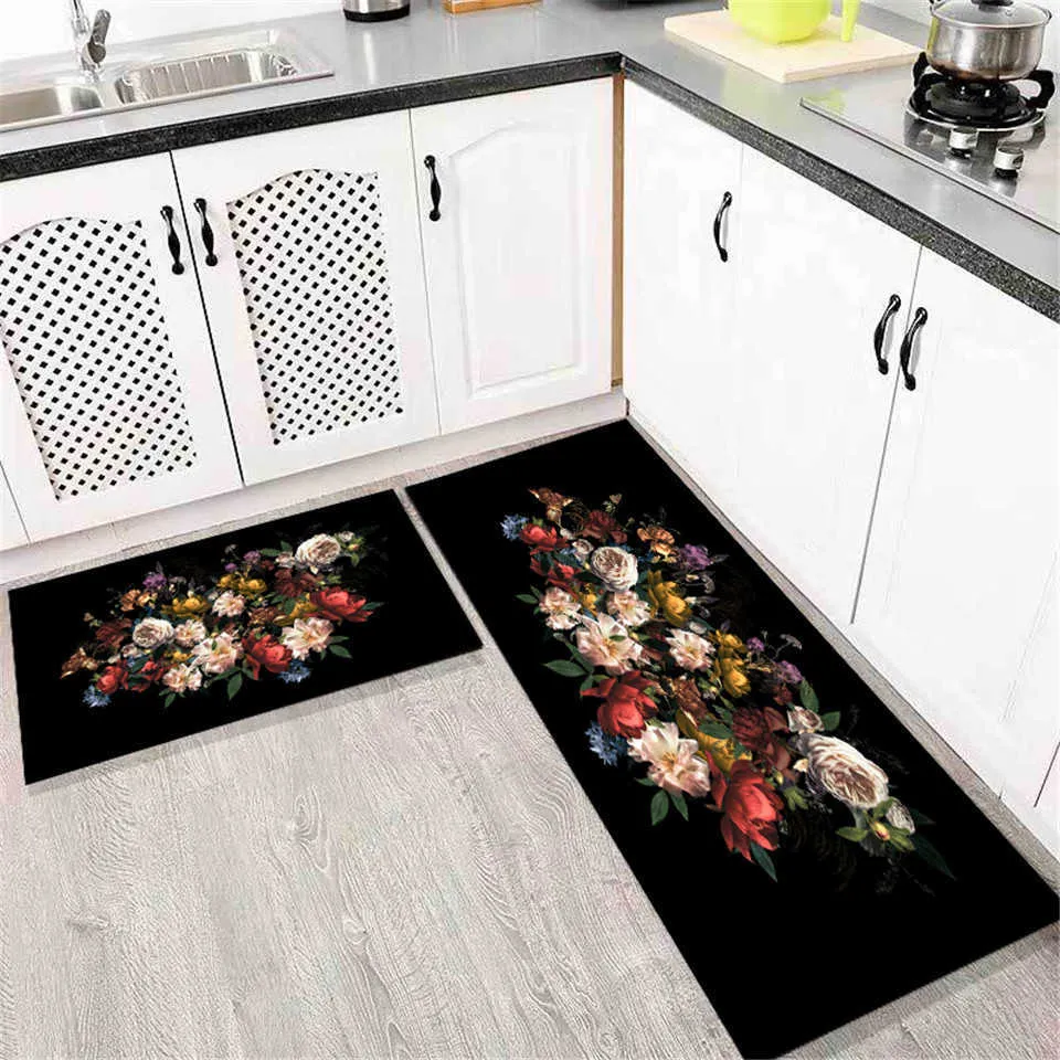 European Luxury Retro Flower Black Long Floor Mat For Kitchen Simple Anti-slip Flannel Bathroom Rug Bedroom Carpet Bedside Mat 210727