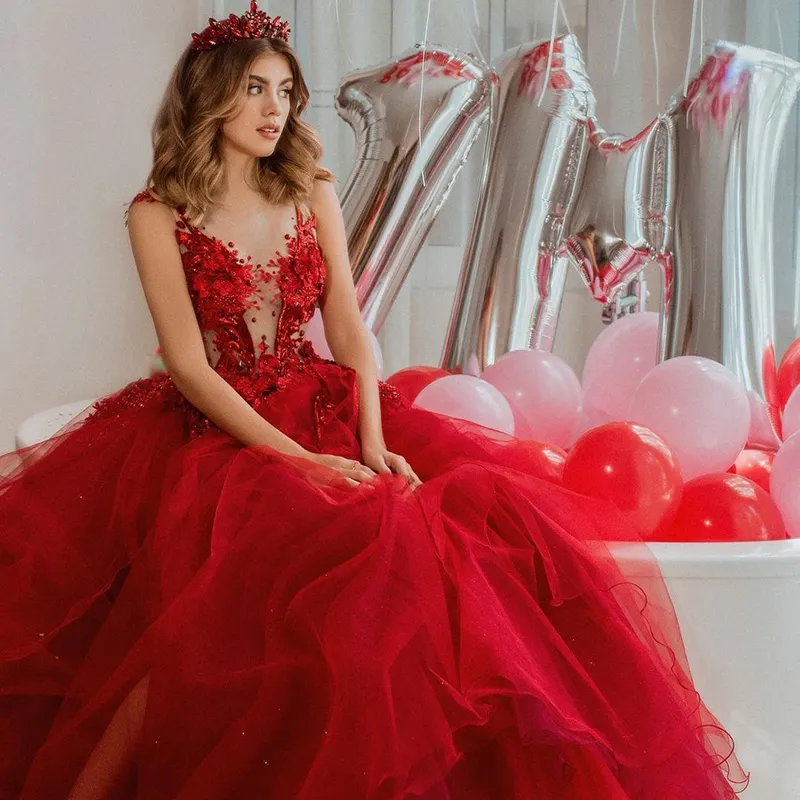 Red Prom Dress Sheer Neck 2021 Split Ball Gown Principessa Abiti Quinceanera Appliques Abiti di pizzo fare baile de finalista