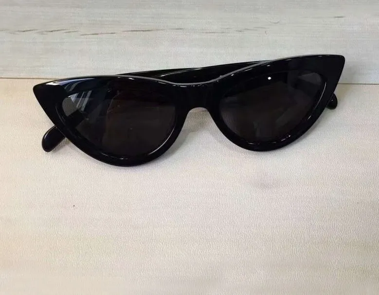 Mode katt öga solglasögon svart mörkgrå lins kvinnor klassisk solglasögon UV400 skydd eyewear med låda