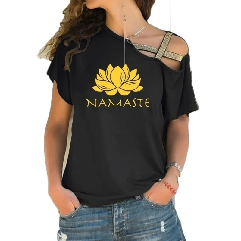 패션 Namaste 프린트 티셔츠 여성 최고 짧은 슬리브 여성 탑 의류 의류 불규칙한 왜곡 크로스 붕대 T Shir 210311