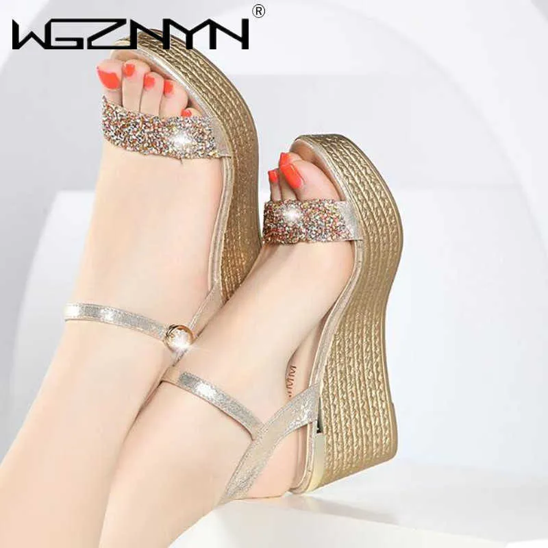 Sommarskor för kvinna 2020 Wedge Sandals Rhinestone Flower Bling Women's Peep Toe High Heels Plus Size Ladies Footwear Y0714