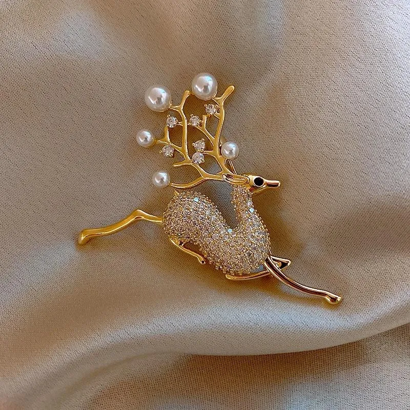 Pins, Brooches Elegant Women Flower Pearl Brooch Cute Pin Insect Animal Bijouterie High Quality Corsage Fashion Party Jewelry Wedding Gifts