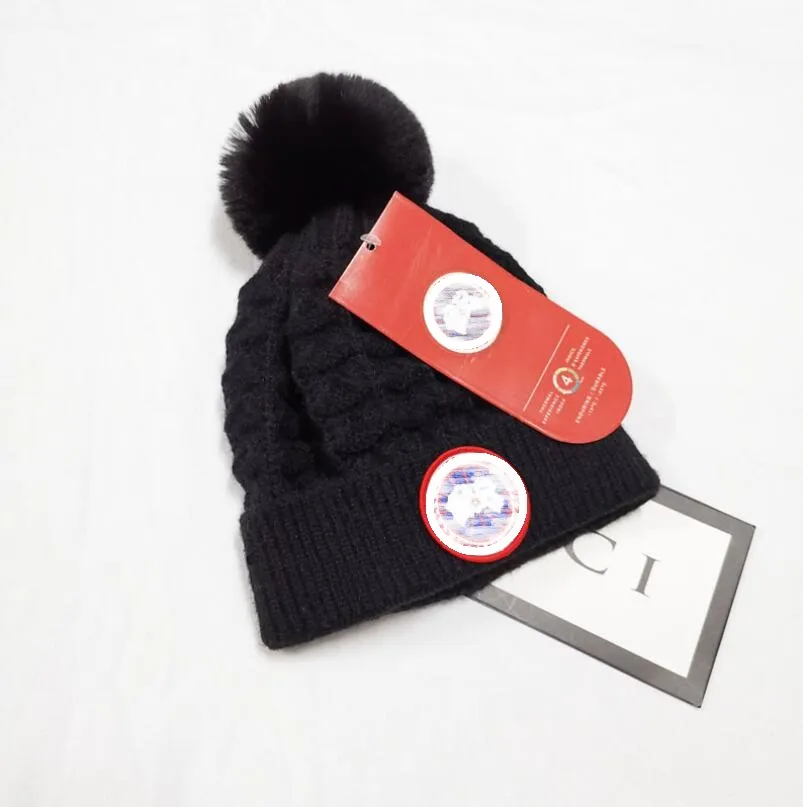 Unisex höst och vinter mode söt päls boll keps varm stickad hatt 6-färg beanie