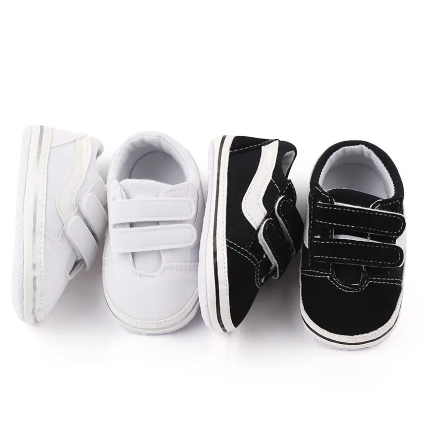 Zapatos de bebés recién nacidos zapatos de diseñador infantil mocasines suave primero caminante infantil 0-18 meses