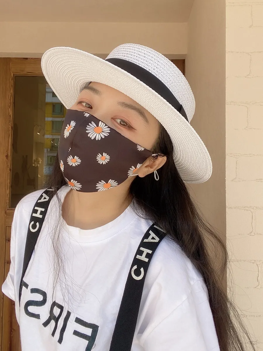 Summer Thin Sunscreen and Dustproof Fashion Printed Mask Ice Cool Breathable Hole Lady Washable 8EYE720