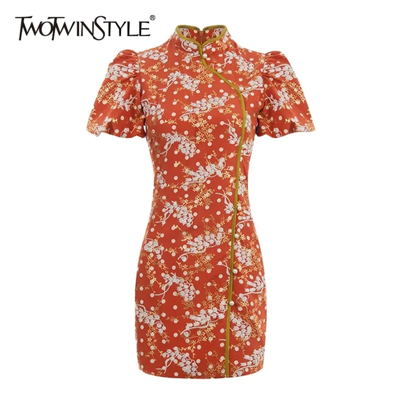Sexy Embroidery Dresses Female Mandarin Collar Puff Short Sleeve Tunic Slim Side Split Cheongsam Dress Women 210520