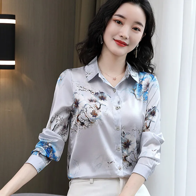 Koreańskie kobiety jedwabne koszulki Bluzki Kobieta Lampart Drukuj Z Długim Rękawem Koszula Topy Plus Size Satin Floral Bluzka Top 210427