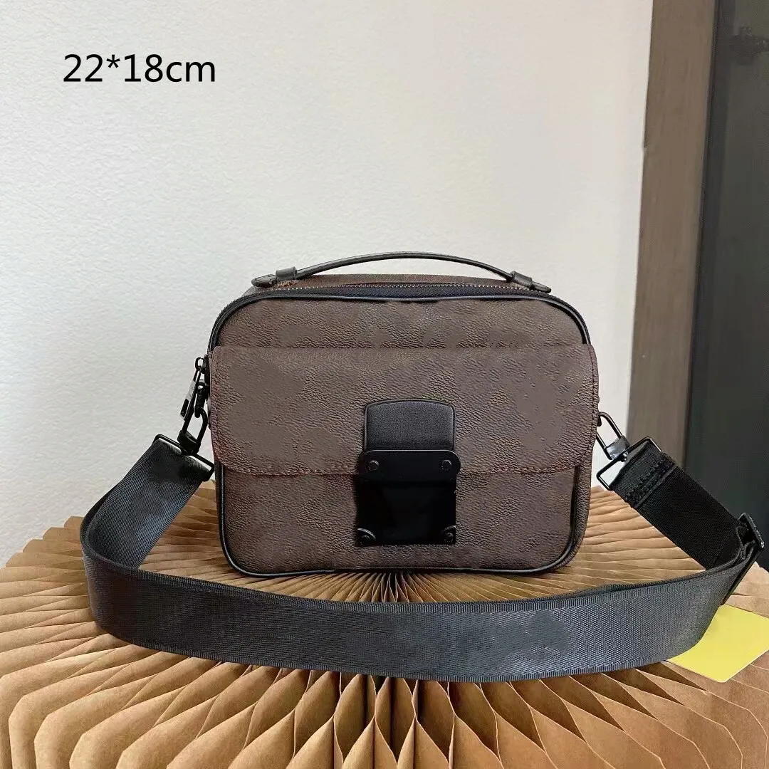 AAA Quality Herr Slock Messenger Bags Designer Outdoor Cross Body Mode Kameraväska Klaffar Enkelaxel Blommiga Handväskor 2022