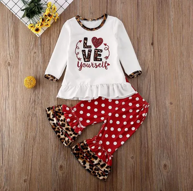 Noworodek Dziewczynka Zestawy Odzieżowe Listowe Topy Peach Heart Leopard Drukuj Wzburzyć Długie Spodnie 2 sztuk Outfits