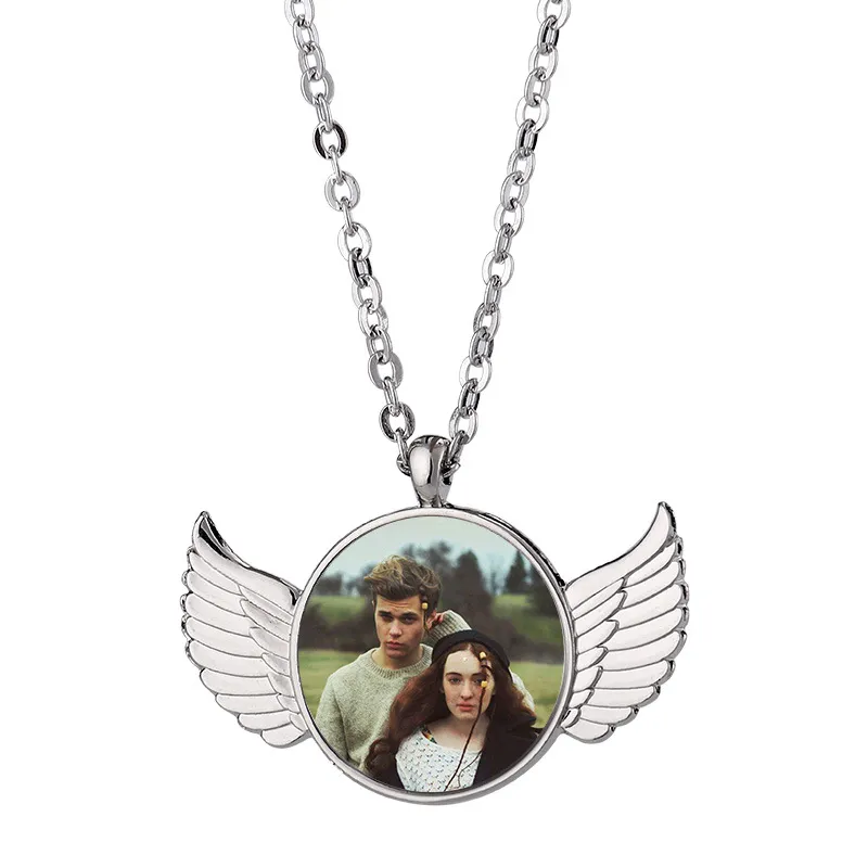 Mignon blanc en forme de coeur Sublimation souvenir pendentif collier aile d'ange Couple bijoux en alliage de Zinc