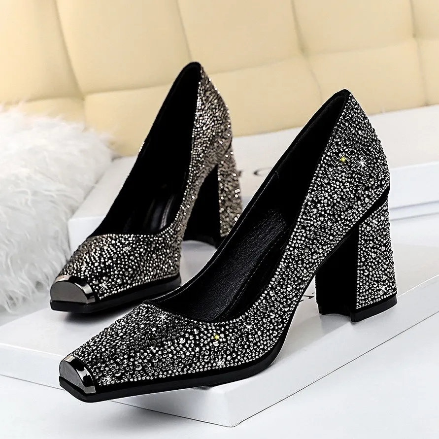 Femmes chaussures à talons hauts femme pompe mariage talon sandale confortable chaussures carrées zapatos de mujer taille