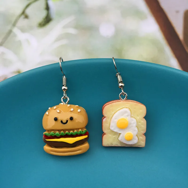 Creative Delicious Cartoon Food Hamburg Bread Asymétric Boucles d'oreilles pour femmes pour femmes