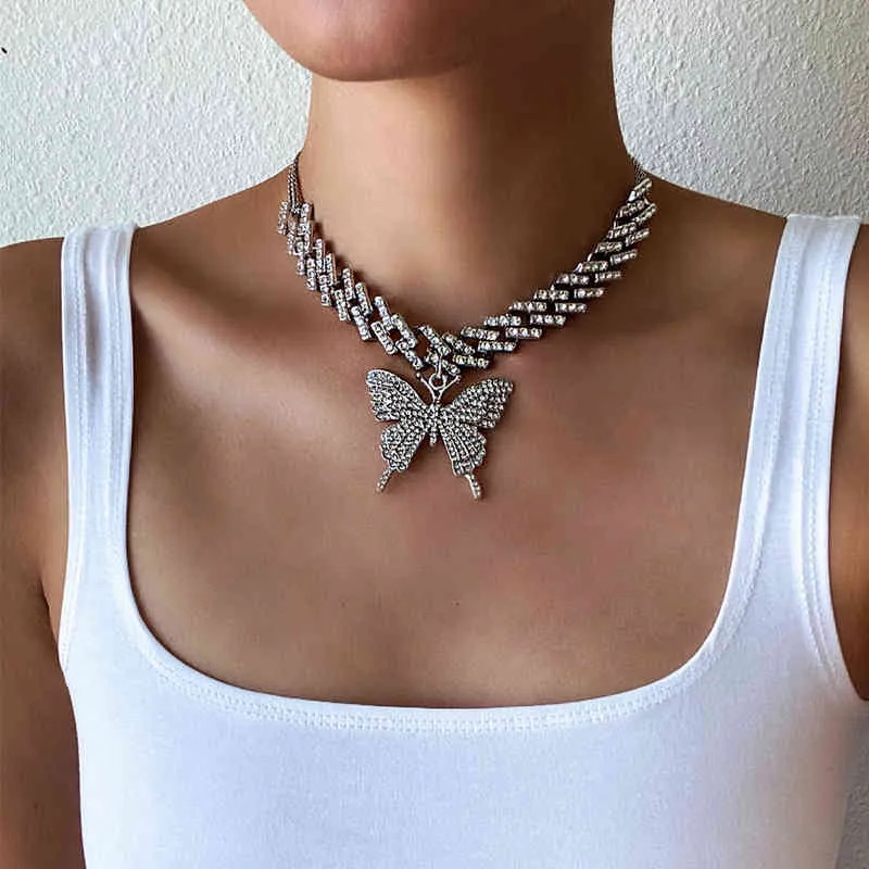 قلادة كبيرة الفراشة للنساء سلسلة رابط كوبي بيان Rhinestone Dchoker البيان الفاخر Y2K المجوهرات