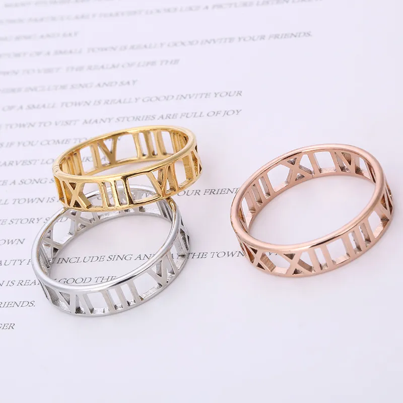 Romerska Numeral Rostfritt Stålband Ringar Mode Kvinnor Män Hollow Out Design Classic Wedding Promise Ring Smycken