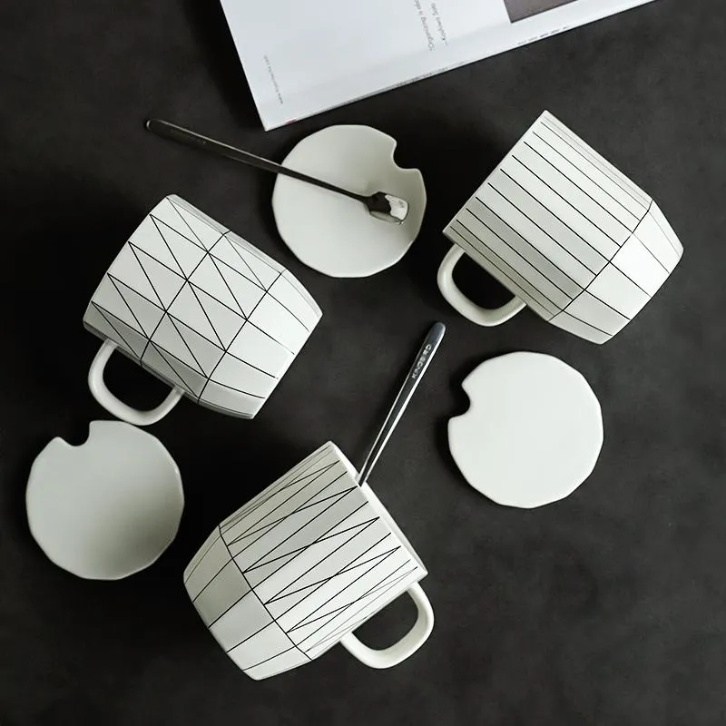 Mugs Geometric Nordic Simple Girl With Spoon Lid Ceramic White Creative Mug Milk Taza Desayuno Fashion Coffee MM60MKB