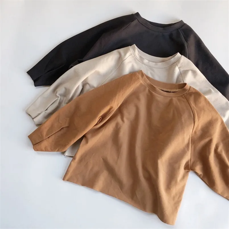 Japonya Kore Tarzı Sonbahar Bebek Kız Erkek Uzun Kollu Pamuklu T-shirt Moda Rahat Çocuk Giyim Çocuk Kazak Coat Tops 210903