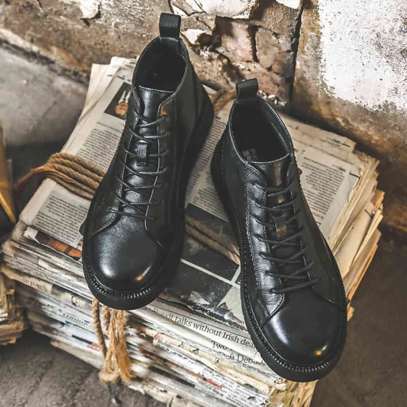 セールオンライン サンダル メンズシューズミドルトップマーティンブーツ男性の作業服イギリスの冬の豪華な黒い革のファッションローショート 男女兼用 Kyc Industriasdao Com