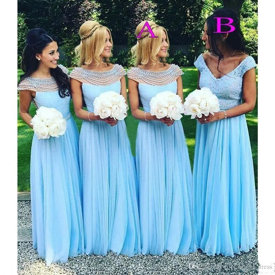 2021 스카이 블루 신부 들러리 드레스 스쿠프 넥 캡 소매 진주 파란색 쉬폰 층 길이의 하녀의 명예 가운 나라 웨딩 파티 착용 드레스