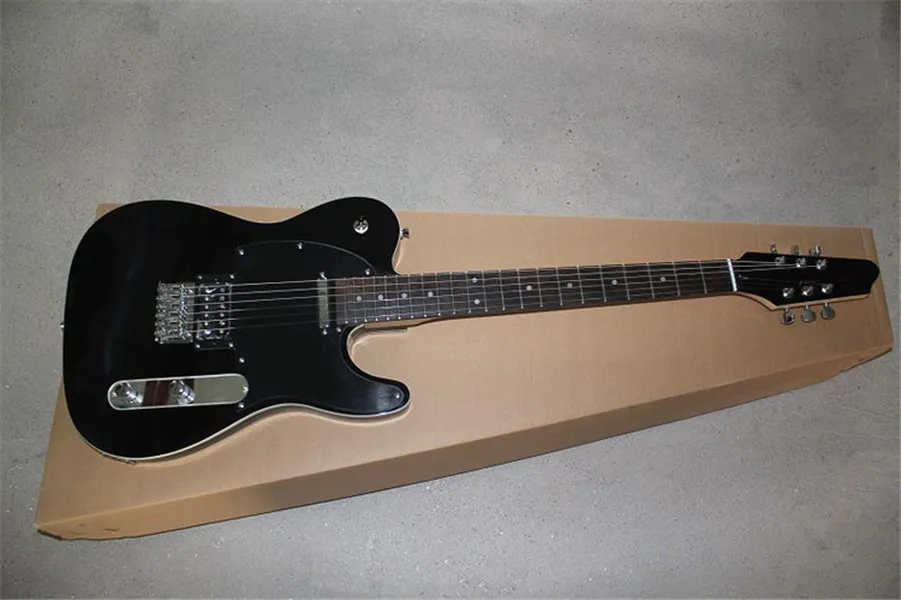 Czarne ciało John 5 Elektryczna gitara z chromowanym sprzętem, podstrunnicą Rosewood, Red Pearl Pickguard, może być dostosowany