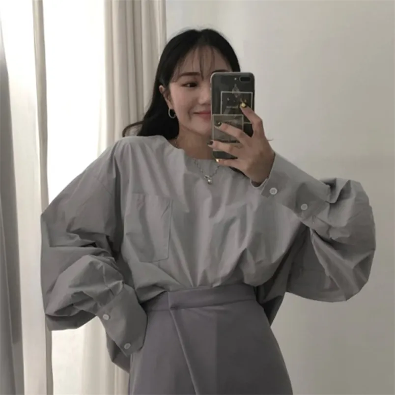Spring Autumn Korea Fashion Women Lantern Sleeve O-neck Shirts Big Pocket Loose Vintage cotton Blouse Ladies Long Tops S457 210512