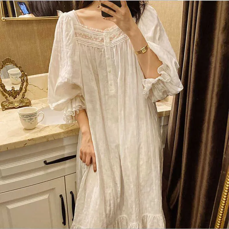 Vintage White Princess Full Sleeve Vintage White nightgown for Women - Autumn Pure Cotton Long Dress with Sweet and Soft Home Gown