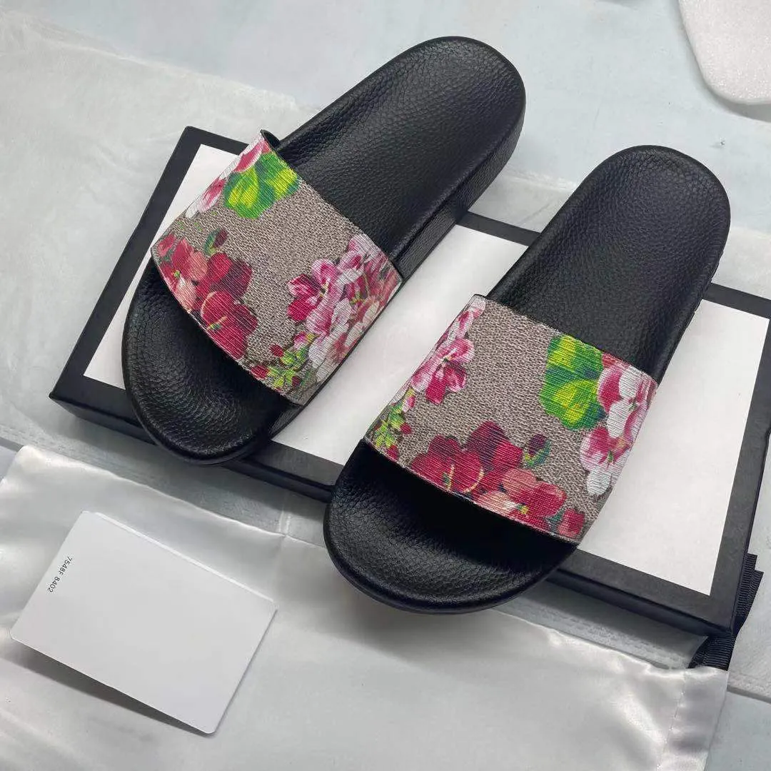 Designer Beach Shoes Men Women Designers Slippers Print Slide Summer Wide Flat Sandals Stripe Bee Slipper Size35-46 With Box