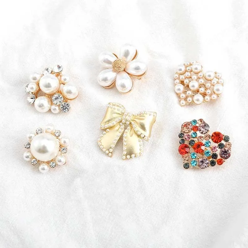 Charm Rhinestone Pearl Buttons Pin Lady Fashion Bloem Bow Broche Bruiloft Pins Kleurrijke Crystal Heart Broches Sieraden