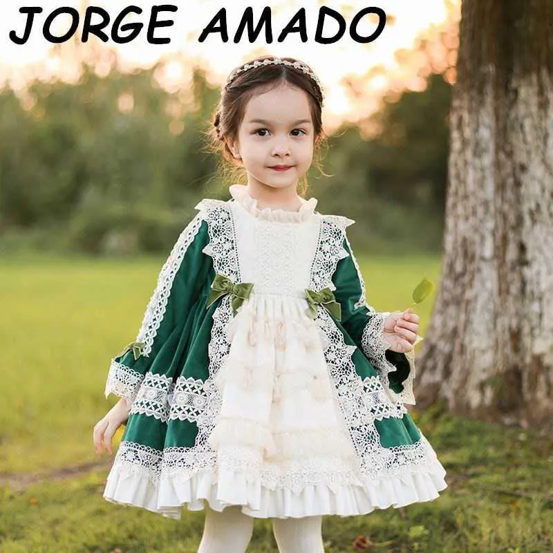 スペインのスタイルの子供たちのドレス女の子の緑のベルベット長袖プリンセスロリータベビー服E8021 210610