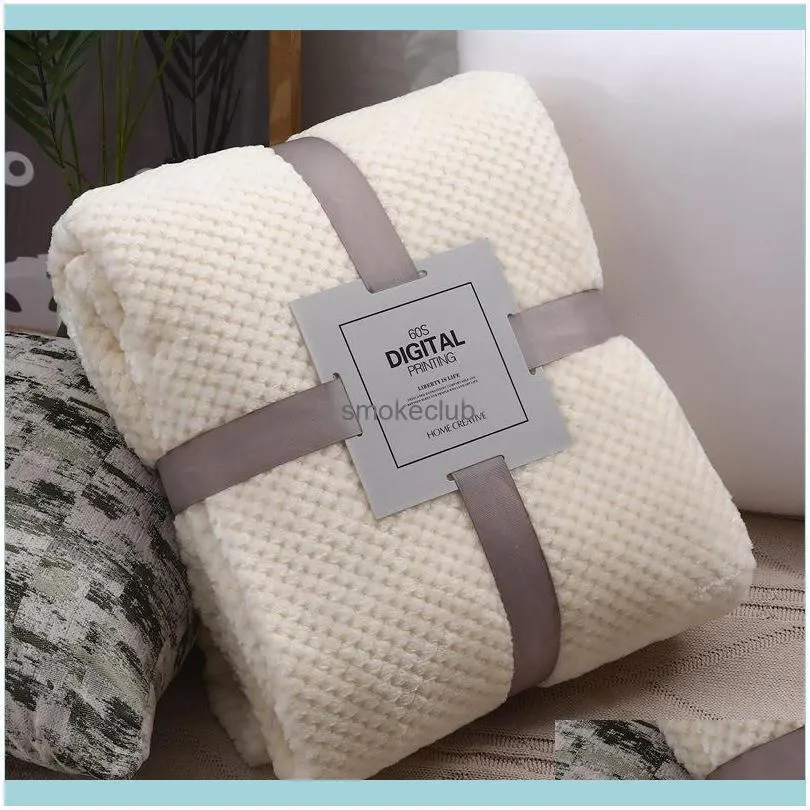 Blankets Pure Color Pineapple Grid Sofa Blanket Flannel Coral Fleece Office Soft, Light, Mechanical, Washable