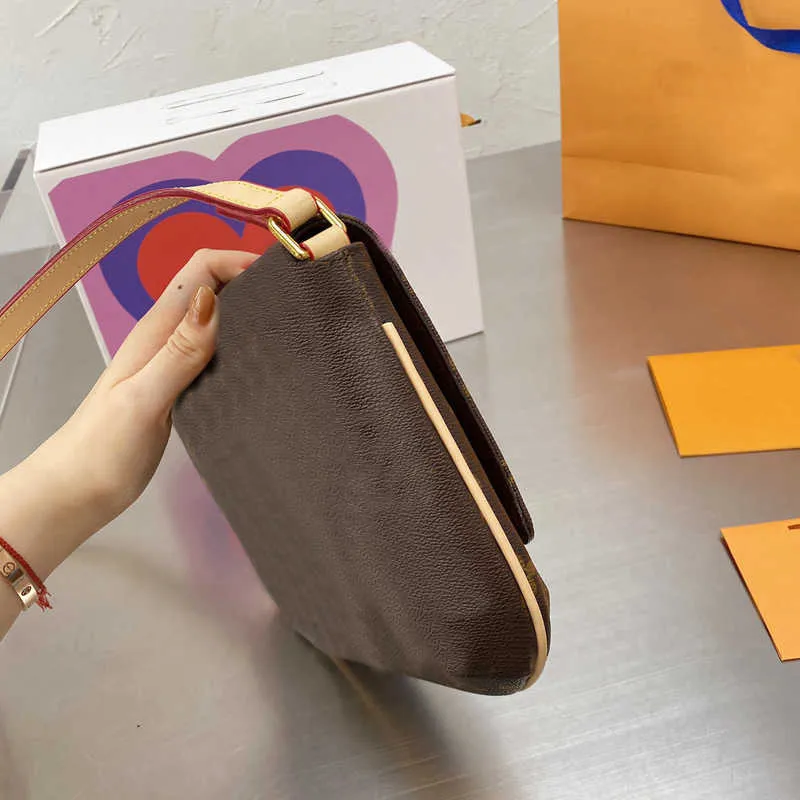 Dhgate shop seller louisbag 18